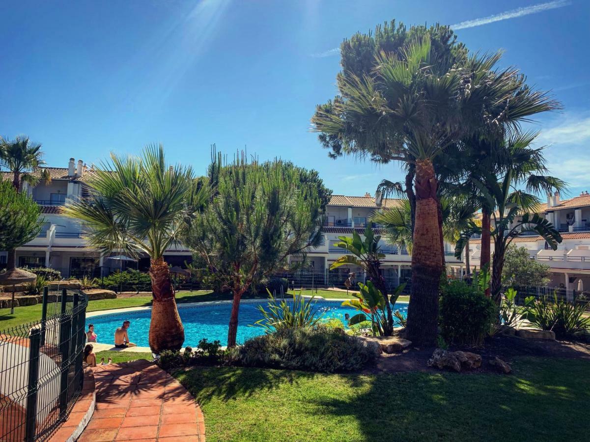 Fantastic 3-Bedroom Holiday Home Including Tennis And Pool Near Golf Course El Portil Bagian luar foto
